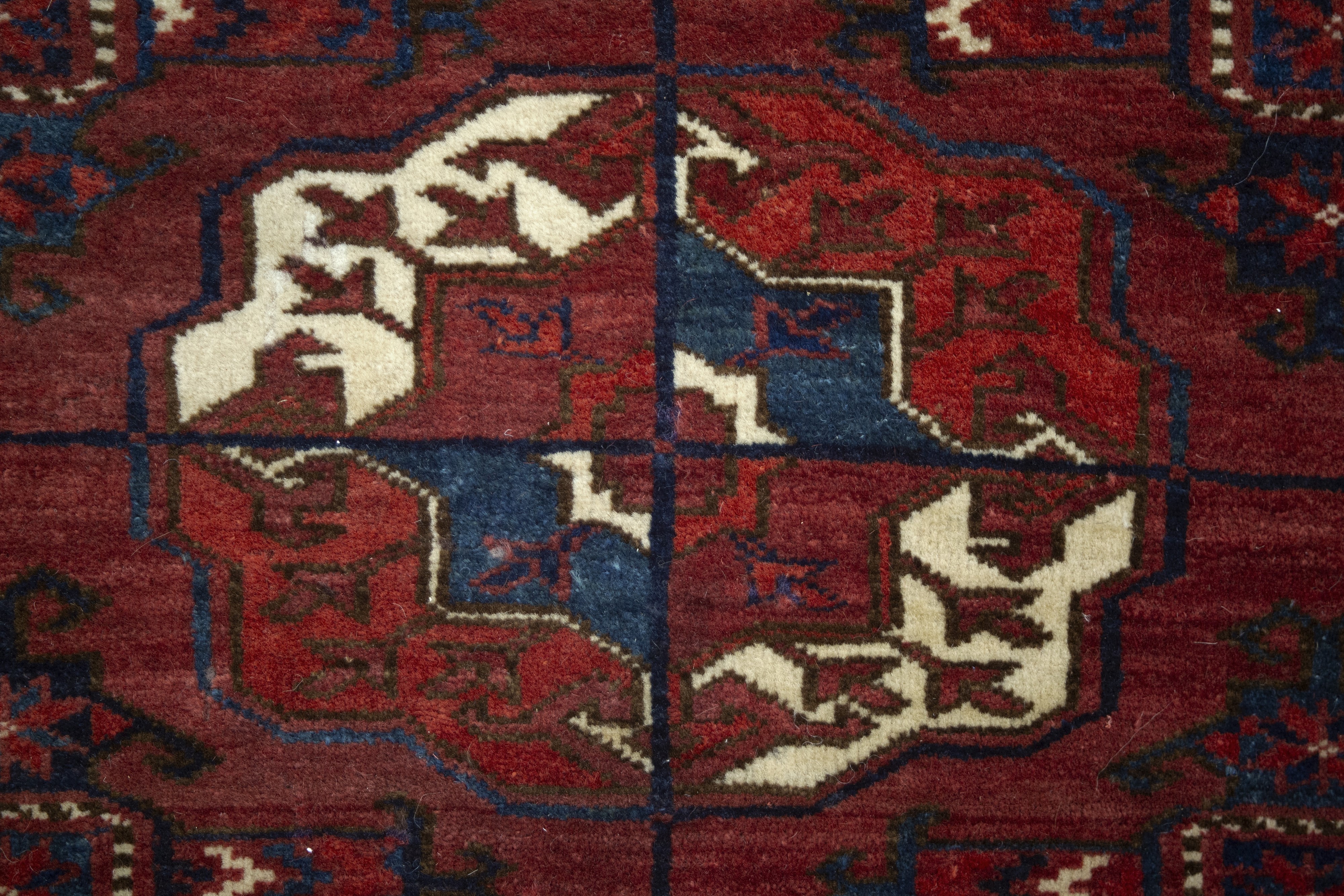 Tekkè main carpet. Turkestan Occidentale