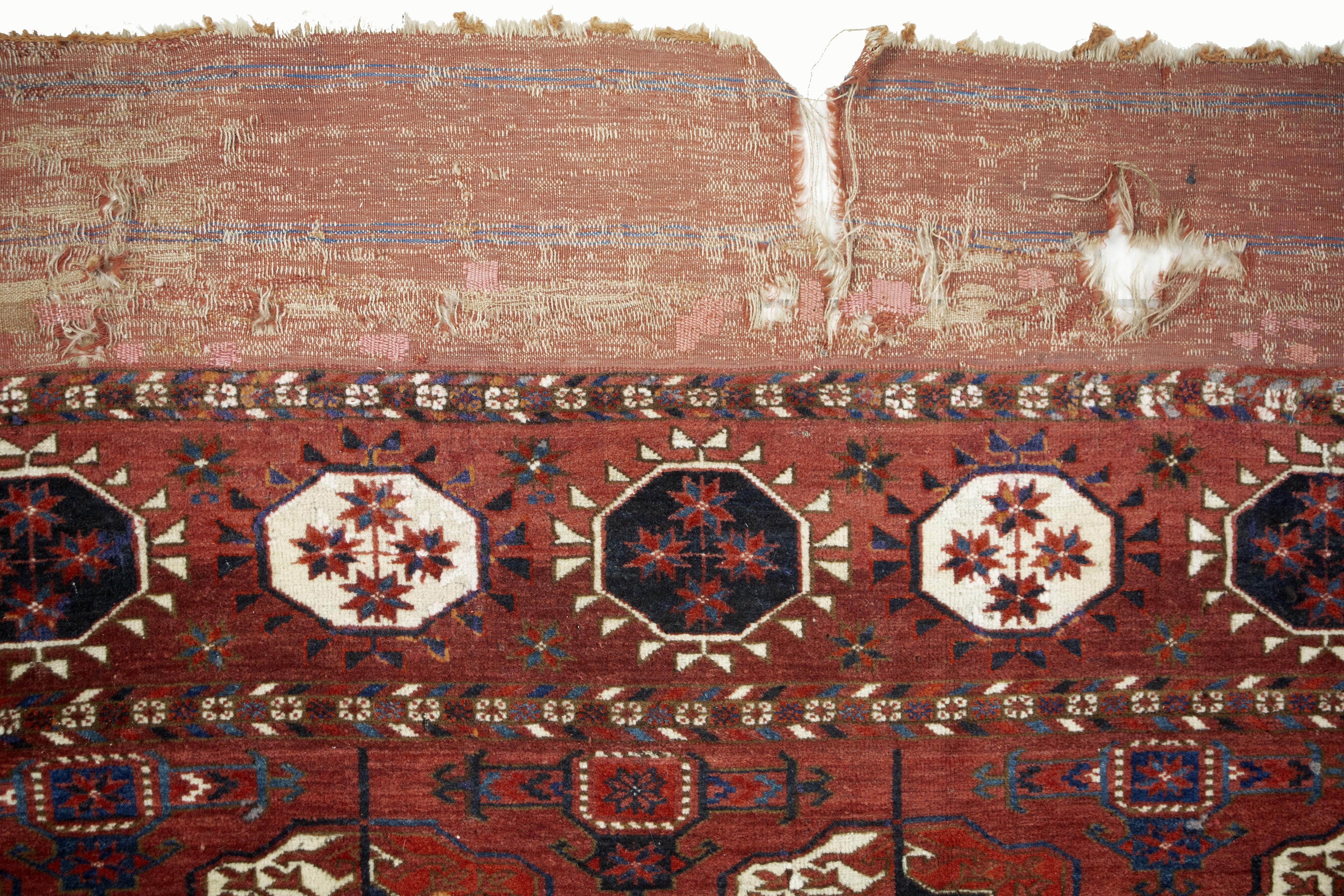 Tekkè main carpet. Turkestan Occidentale