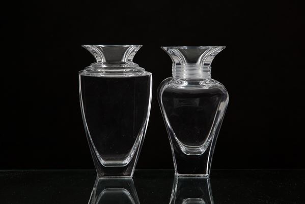Coppia di vasi trasparenti. CRISTALLERIE DE HAUTE BRETAGNE - Asta MILANO  DECOR - Antiques, Fine Art, Wine & Design Auction - Viscontea Casa d'Aste