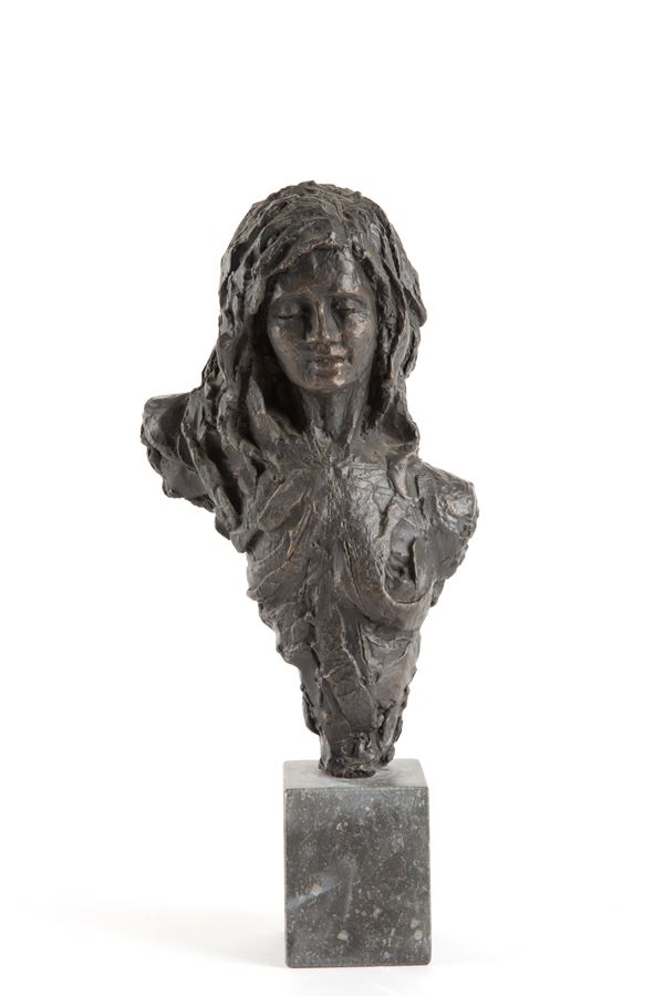 Scultura in bronzo "BUSTO DI DONNA"