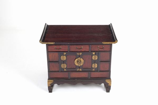 Chinese cabinet