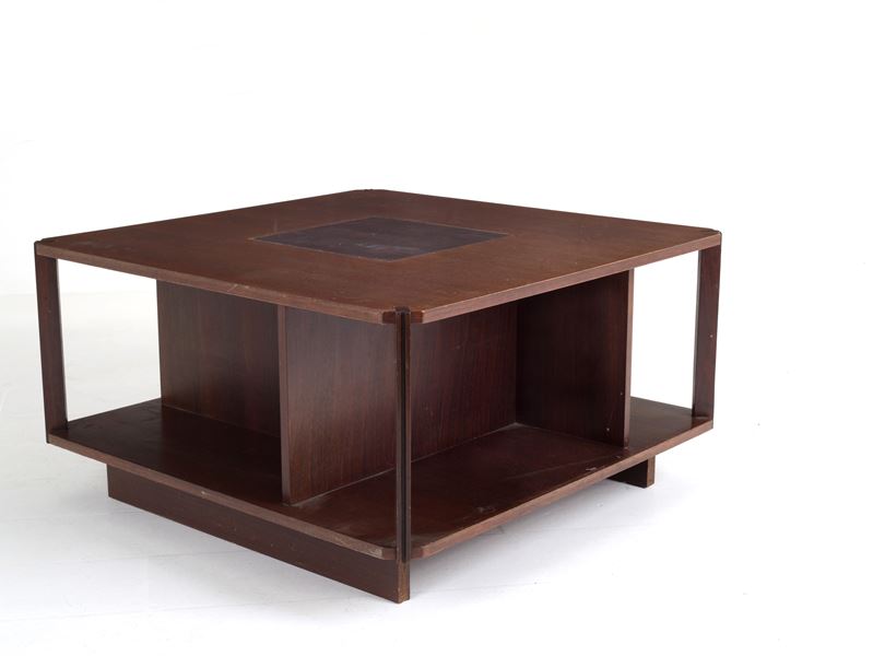 Tavolino bar in legno