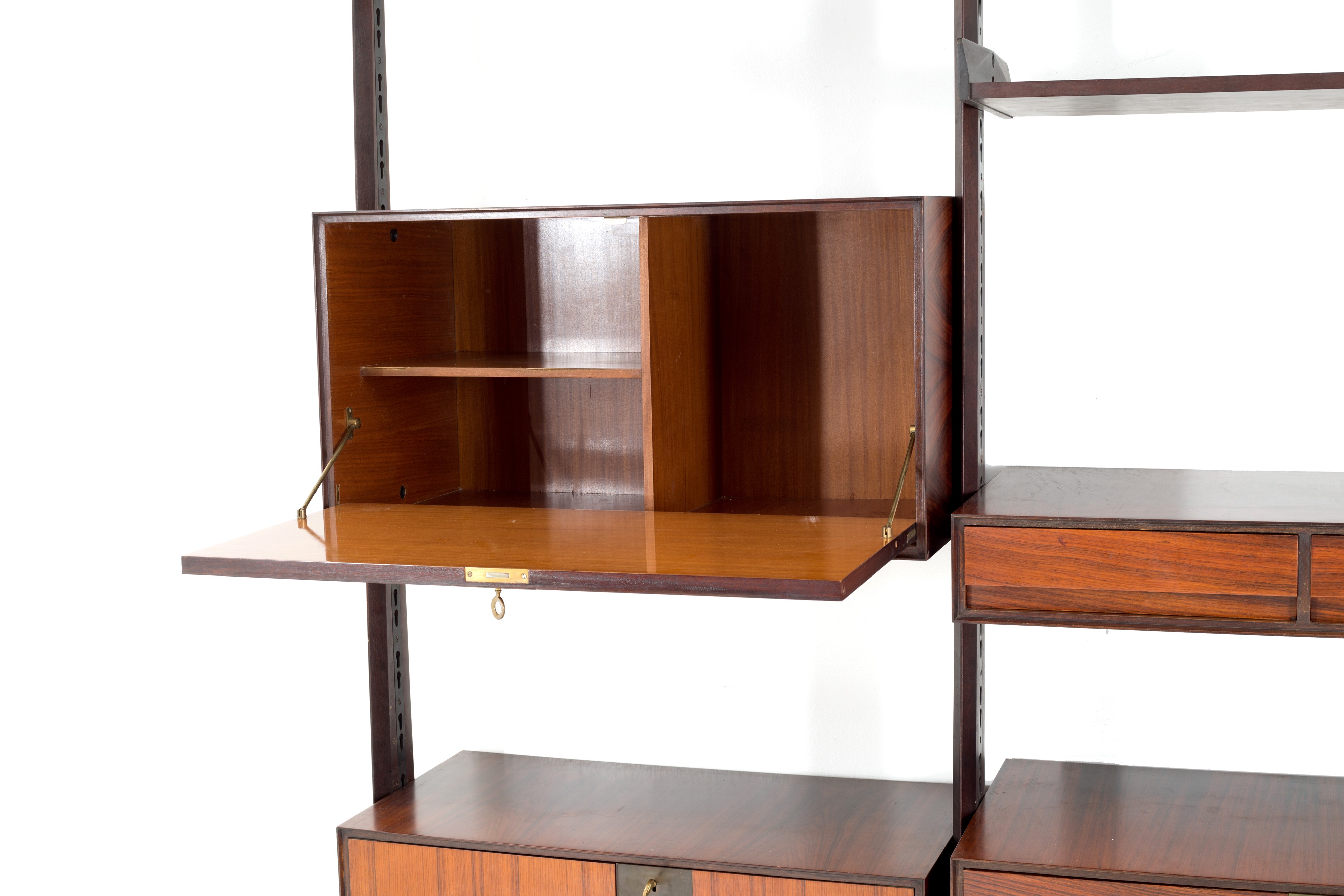 Libreria modulare autoportante