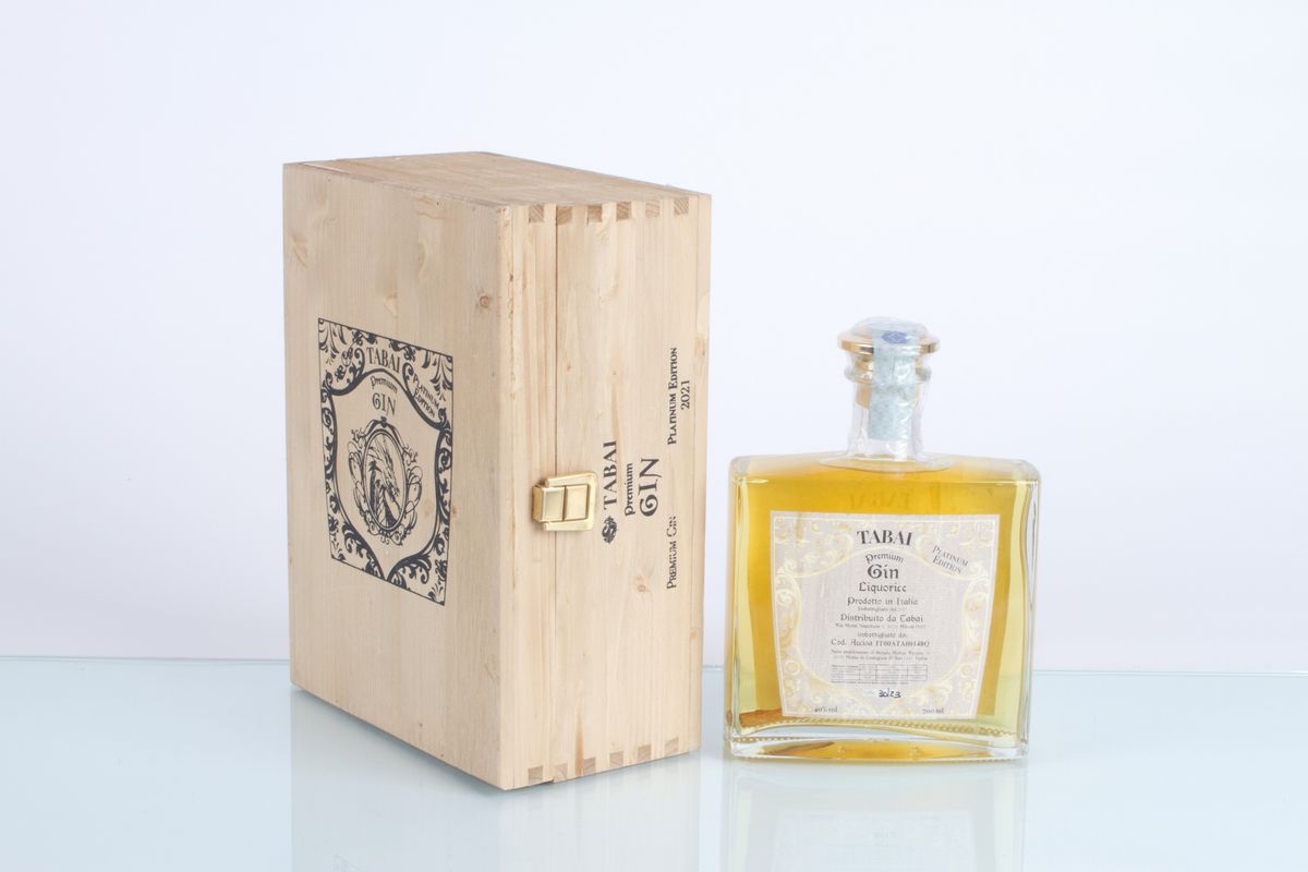Tabai Gin Liquorice Premium (1 Bt)