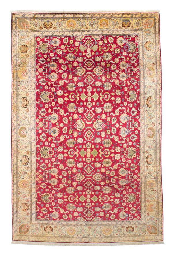 Herekè carpet in silk and metal threads. Türkiye