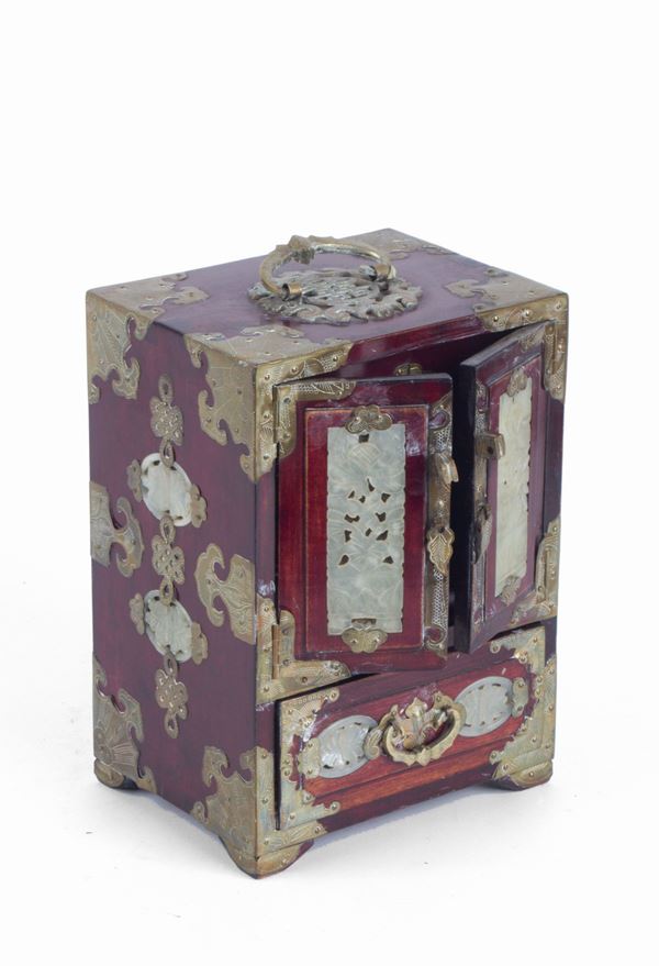 Cabinet-shaped casket