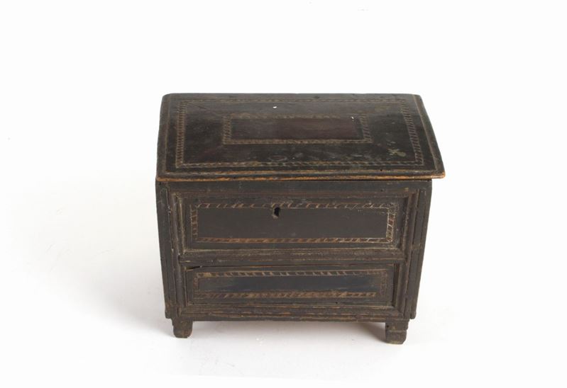 Cofanetto in legno tinto