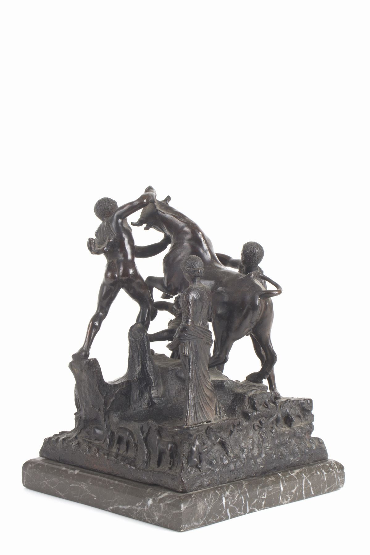Autore sconosciuto, Scultura in bronzo patinato 'SUPPLIZIO DI DIRCE' con base in marmo