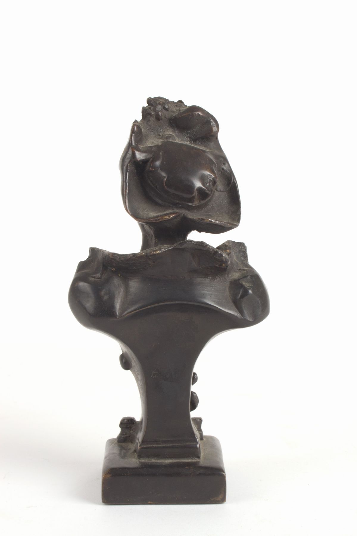 Scultura in Bronzo "gentildonna con Cappello"
