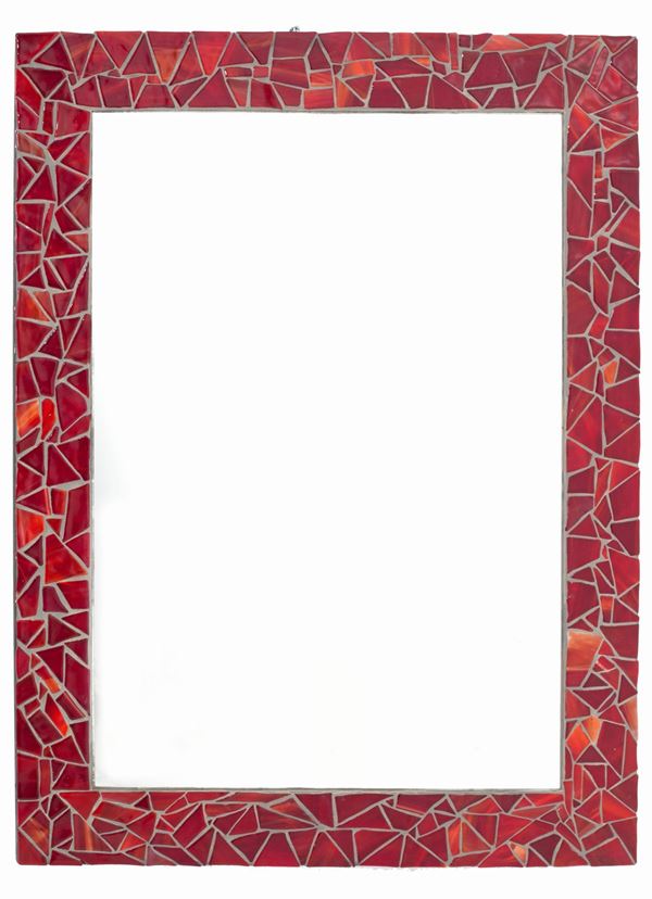 Specchio con cornice rossa