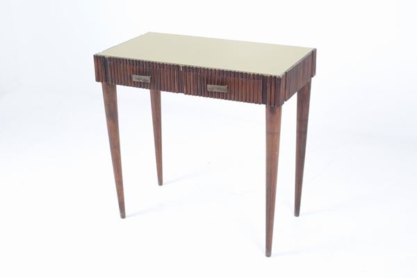 Breadstick center desk