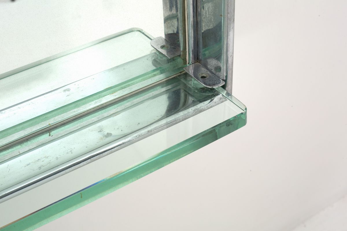 Specchiera in Metallo Cromato. Fontana Arte (attr.)