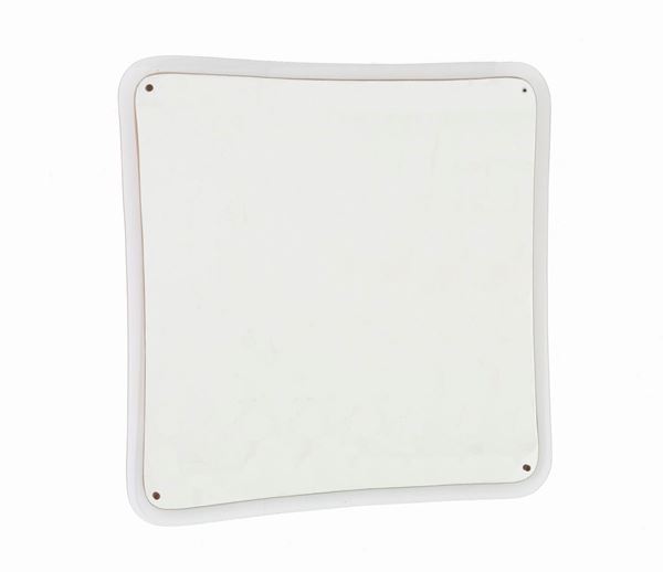 Specchiera in vetro sagomato. FONTANA ARTE (Attr.)