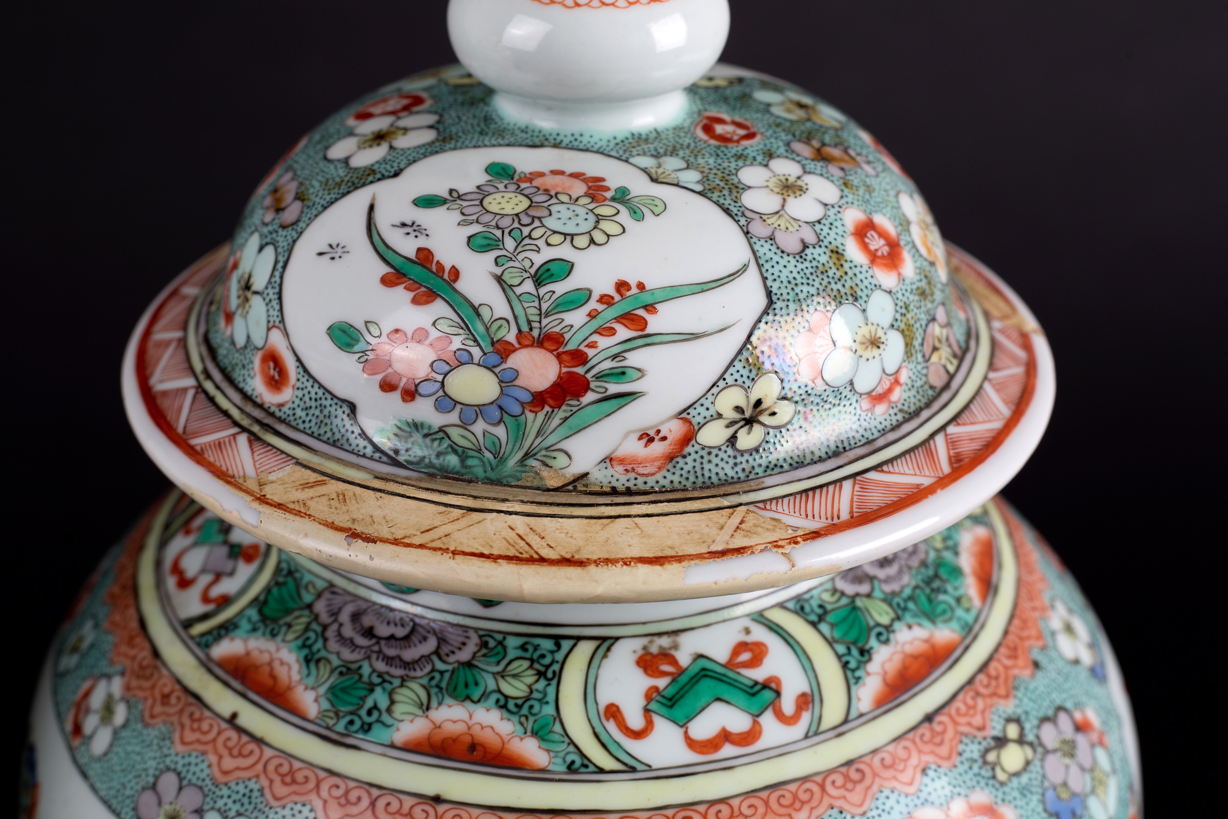 Coppia di vasi. Famglia Rosa