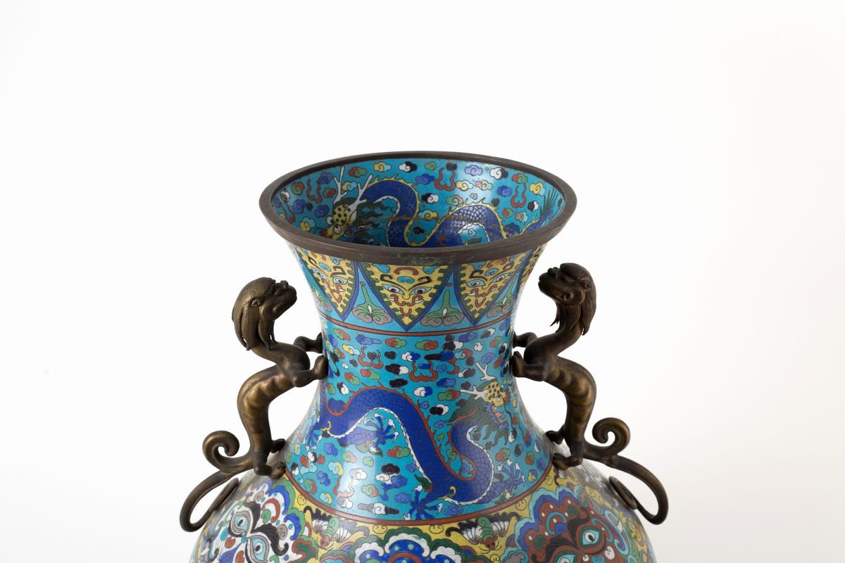 Coppia di vasi in bronzo cloisonne