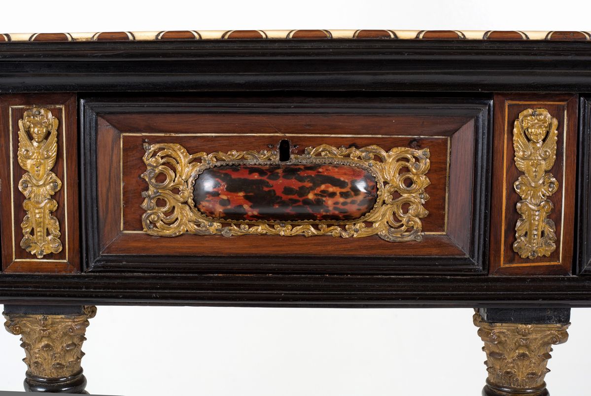 Monetiere lastronato