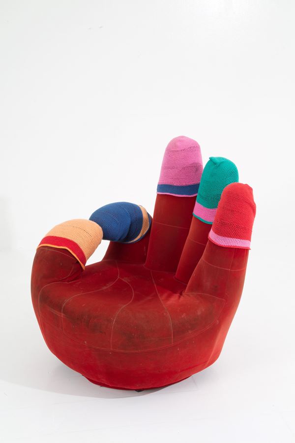Swivel armchair