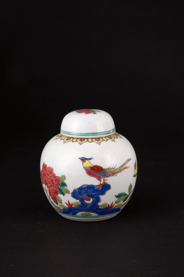 Porcelain potiche