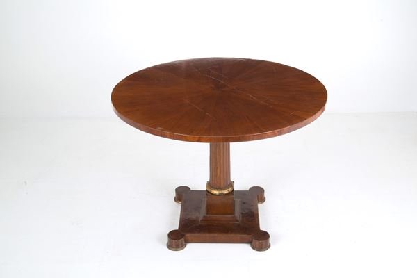 Round table