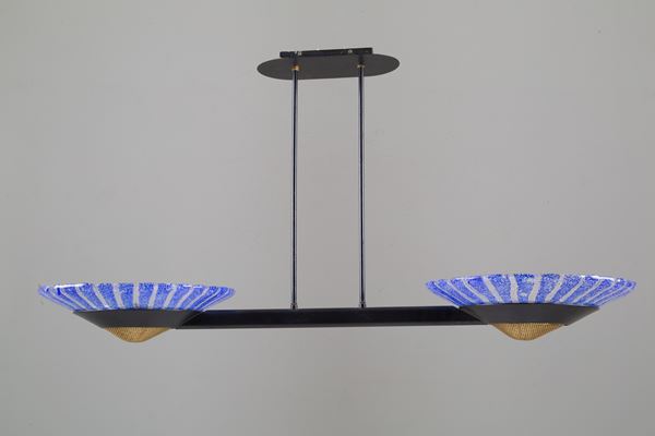 Lampadario a righe blu. LEUCOS