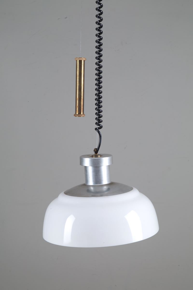 Lampadario a Molla. Thema