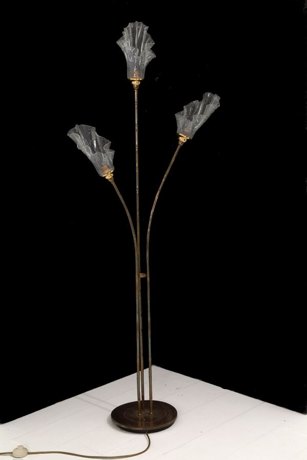Lampada da terra a tre steli