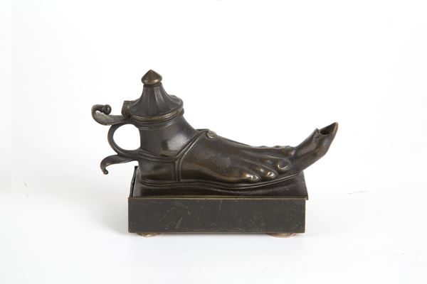 Lucerna in bronzo