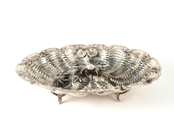 Silver centrepiece