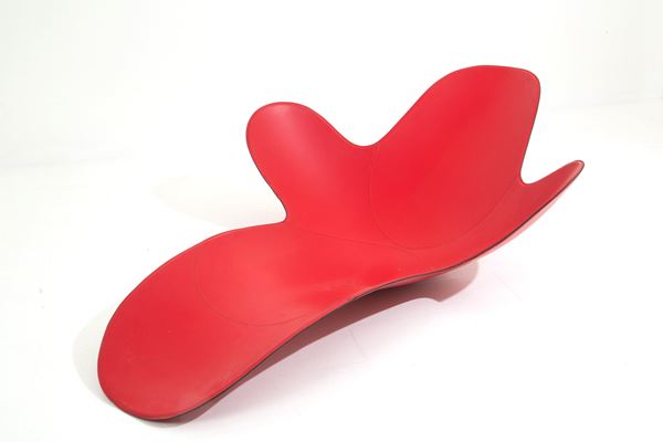 MONICA GRAFFEO - Chaise longue in cuoio rosso per DISGUINCIO