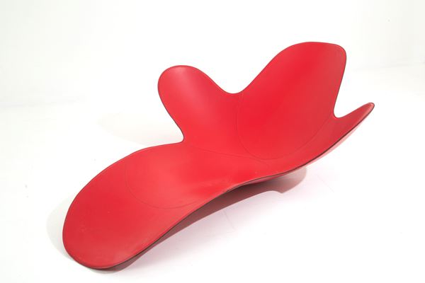 MONICA GRAFFEO - Chaise longue in red leather for DISGUINCIO