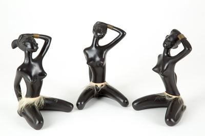 Tre Sculture in Ceramica Nera "ballerine"