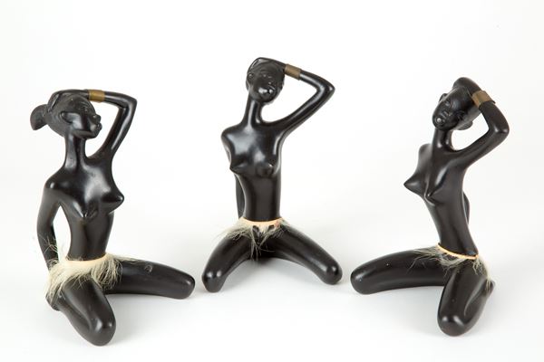 LEOPOLD ANZENGRUBER - Tre sculture in ceramica nera "BALLERINE"