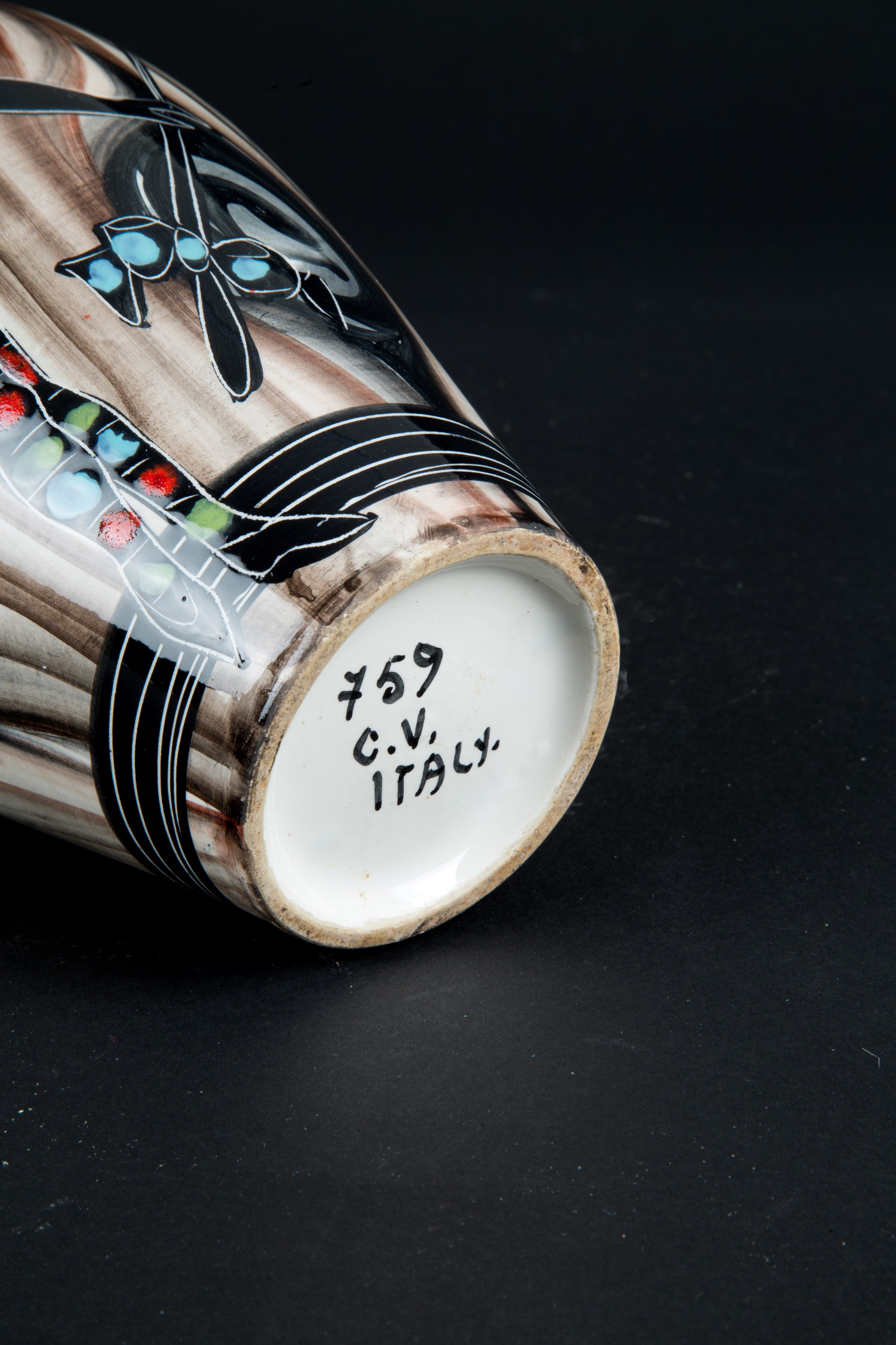 Vaso in ceramica "RAGAZZA CHE FUMA"