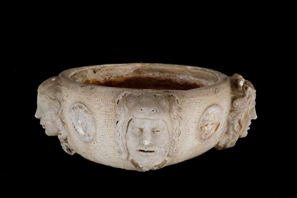 Tub with four heads