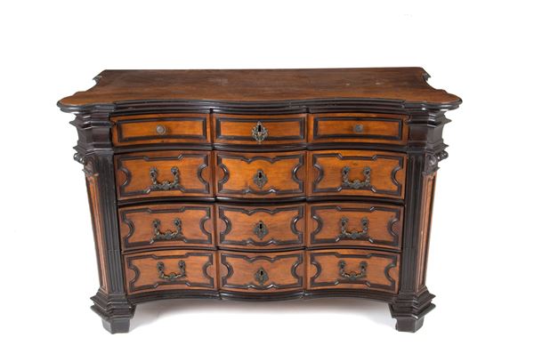 Lombard chest of drawers