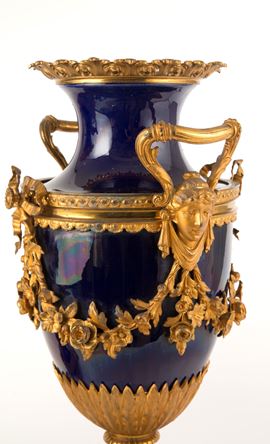 Coppia di vasi - Asta MILANO DECOR - Antiques, Fine Art, Photographs & Design  Auction (n. 96) - Viscontea Casa d'Aste
