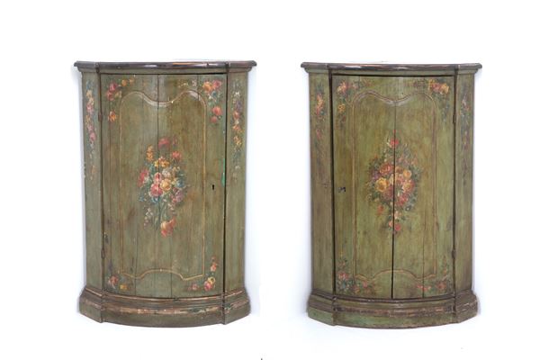 Pair of lacquered corner pieces