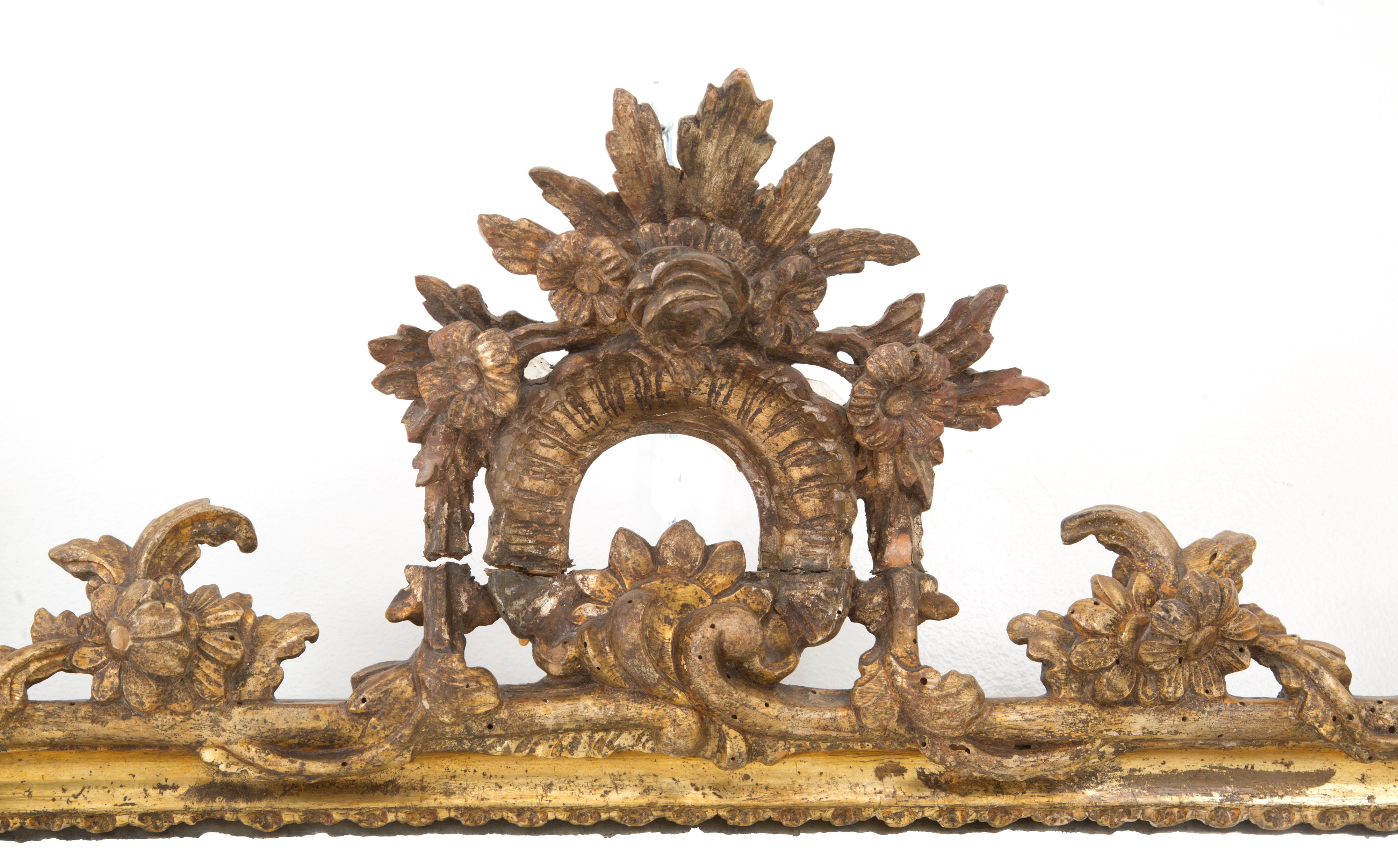 Specchiera in legno dorato