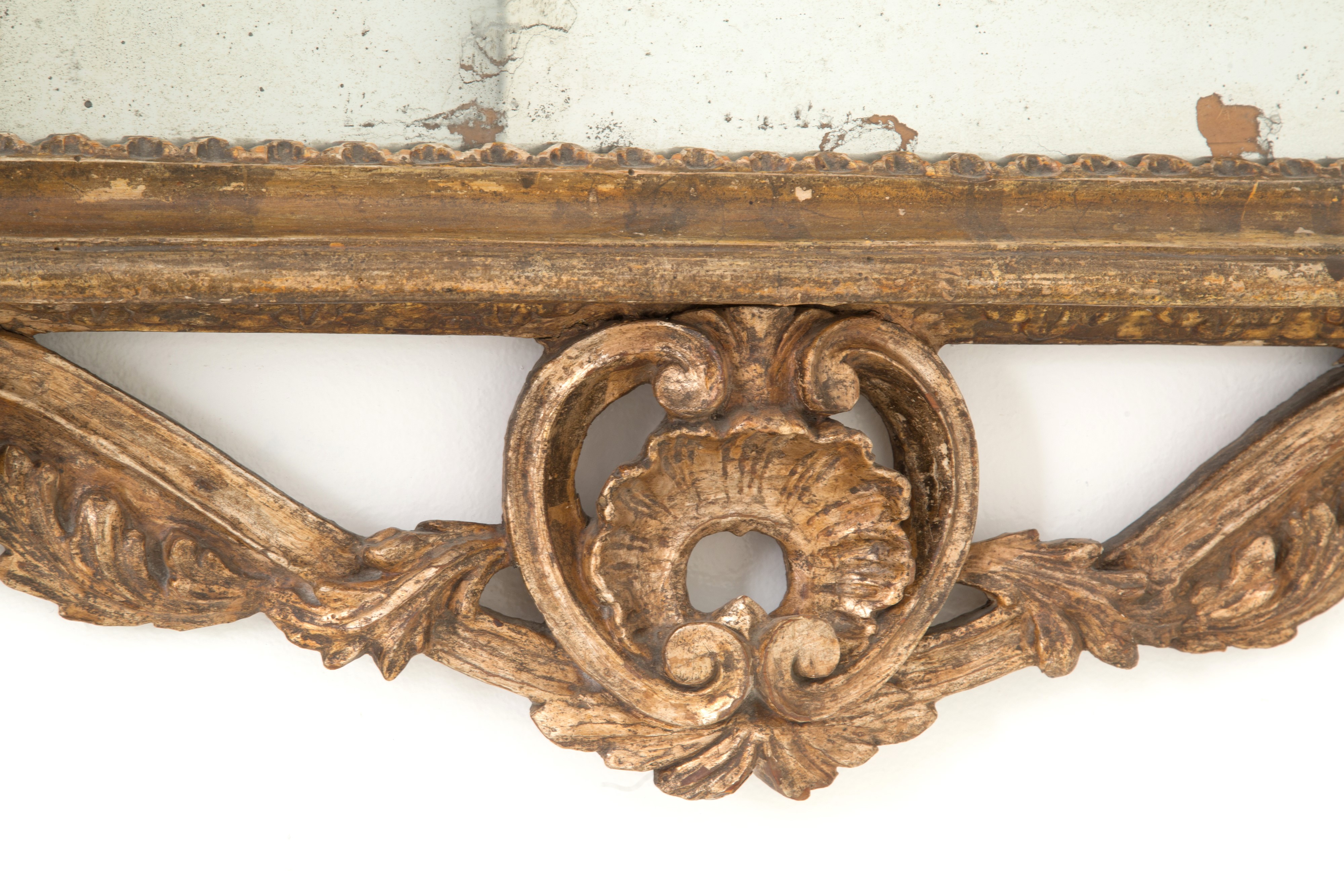 Specchiera in legno dorato