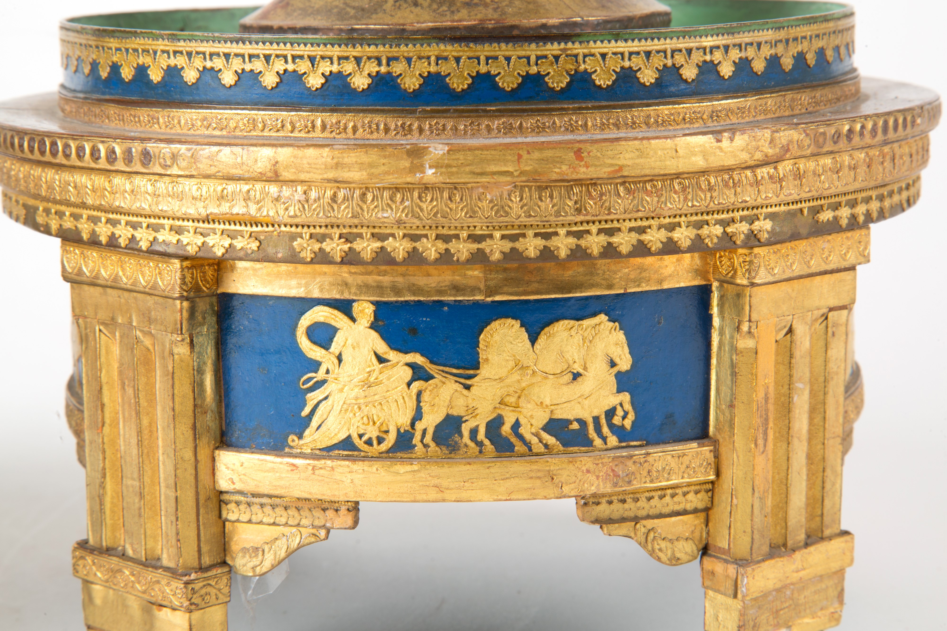 Coppia di alzate in papier maché