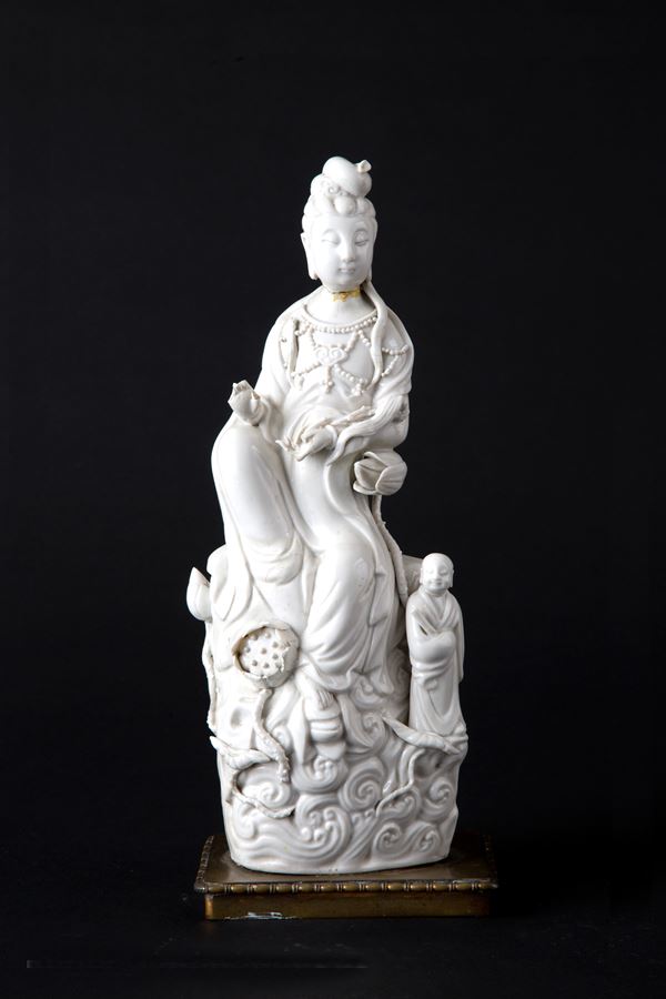 Porcelain sculpture "DEITY"
