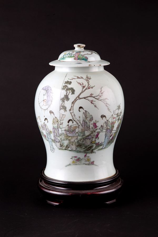 Vaso con coperchio