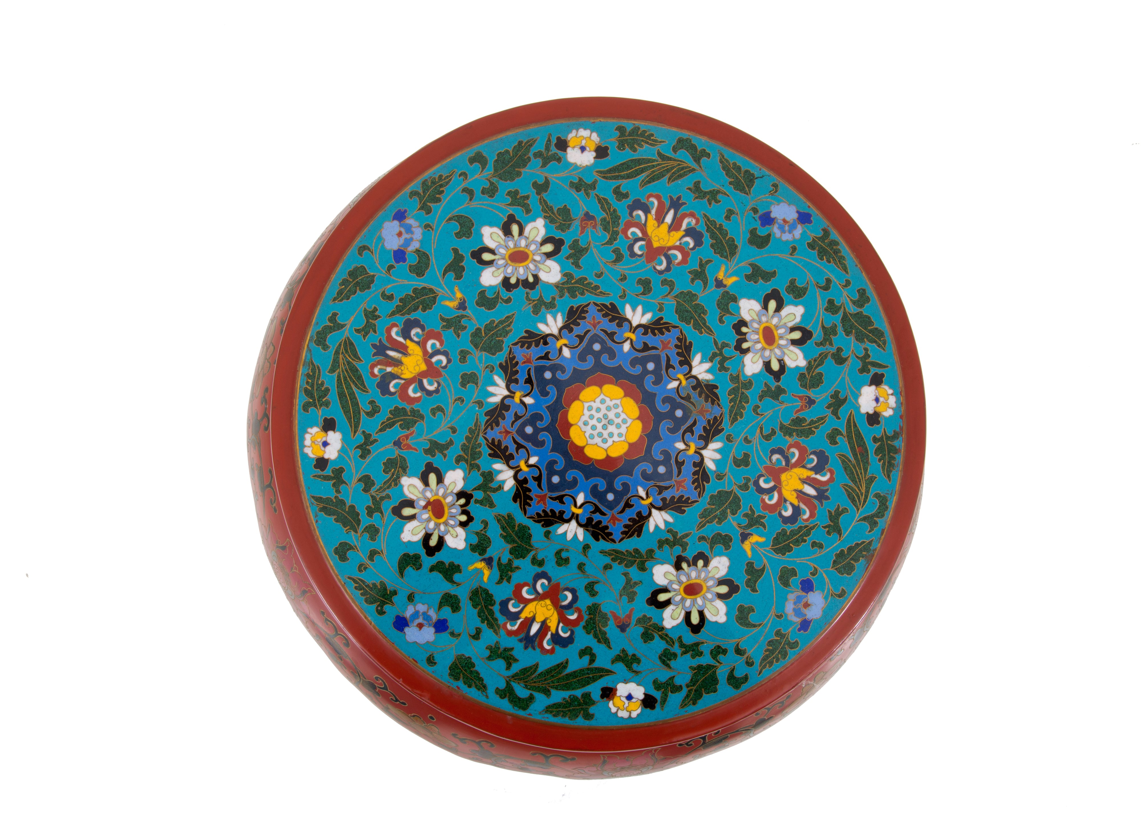 Sgabello laccato rosso