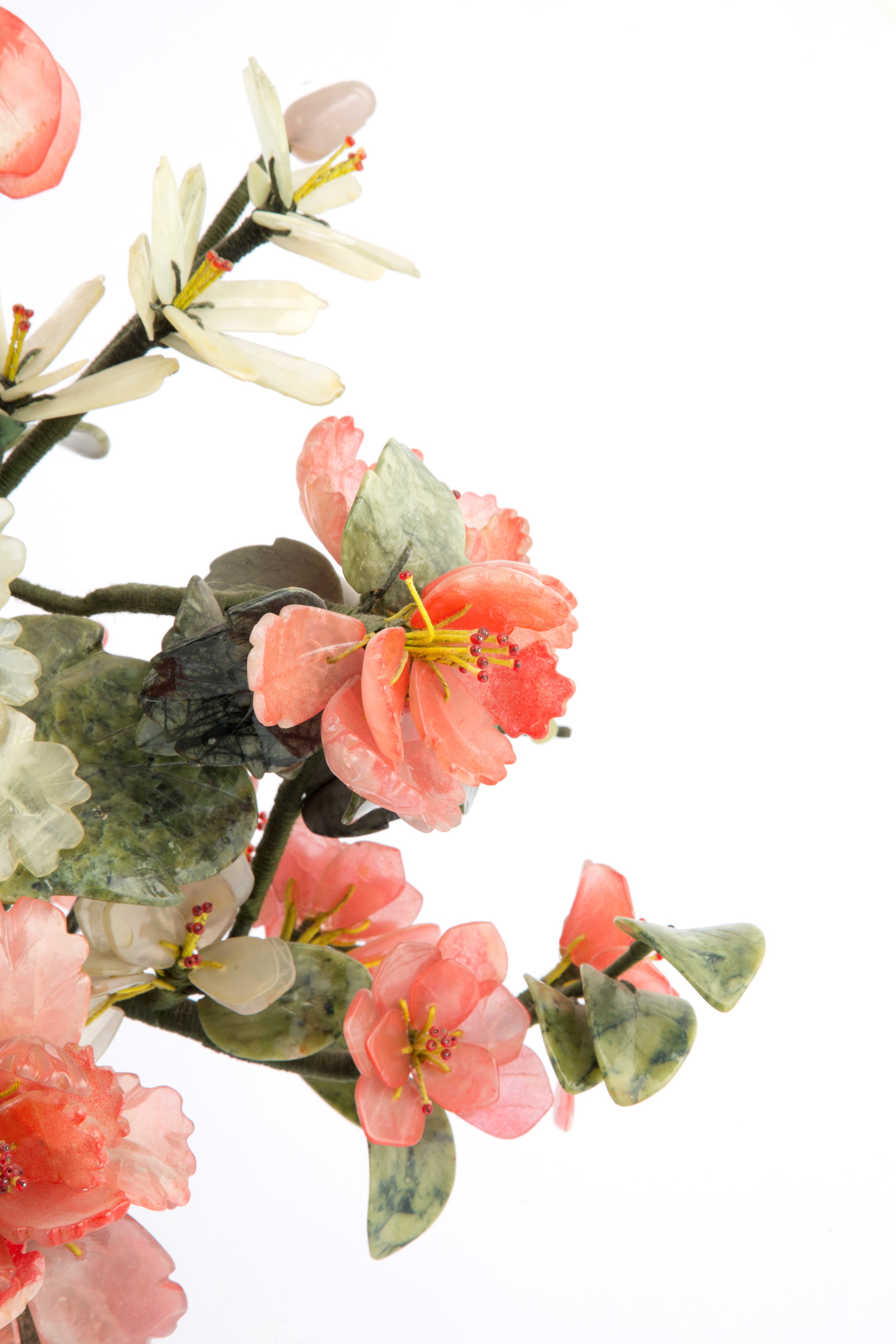 Vaso in marmo con giade