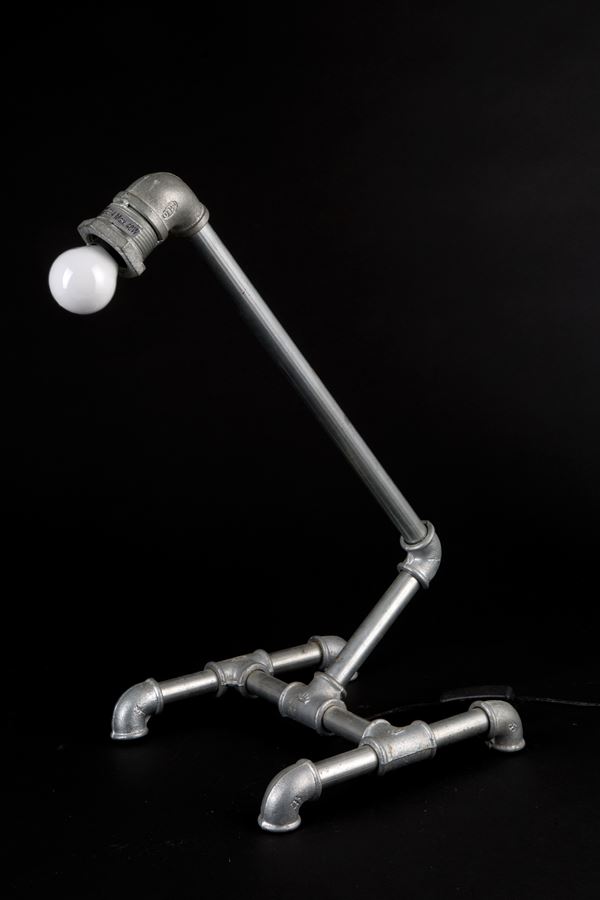 Metal table lamp