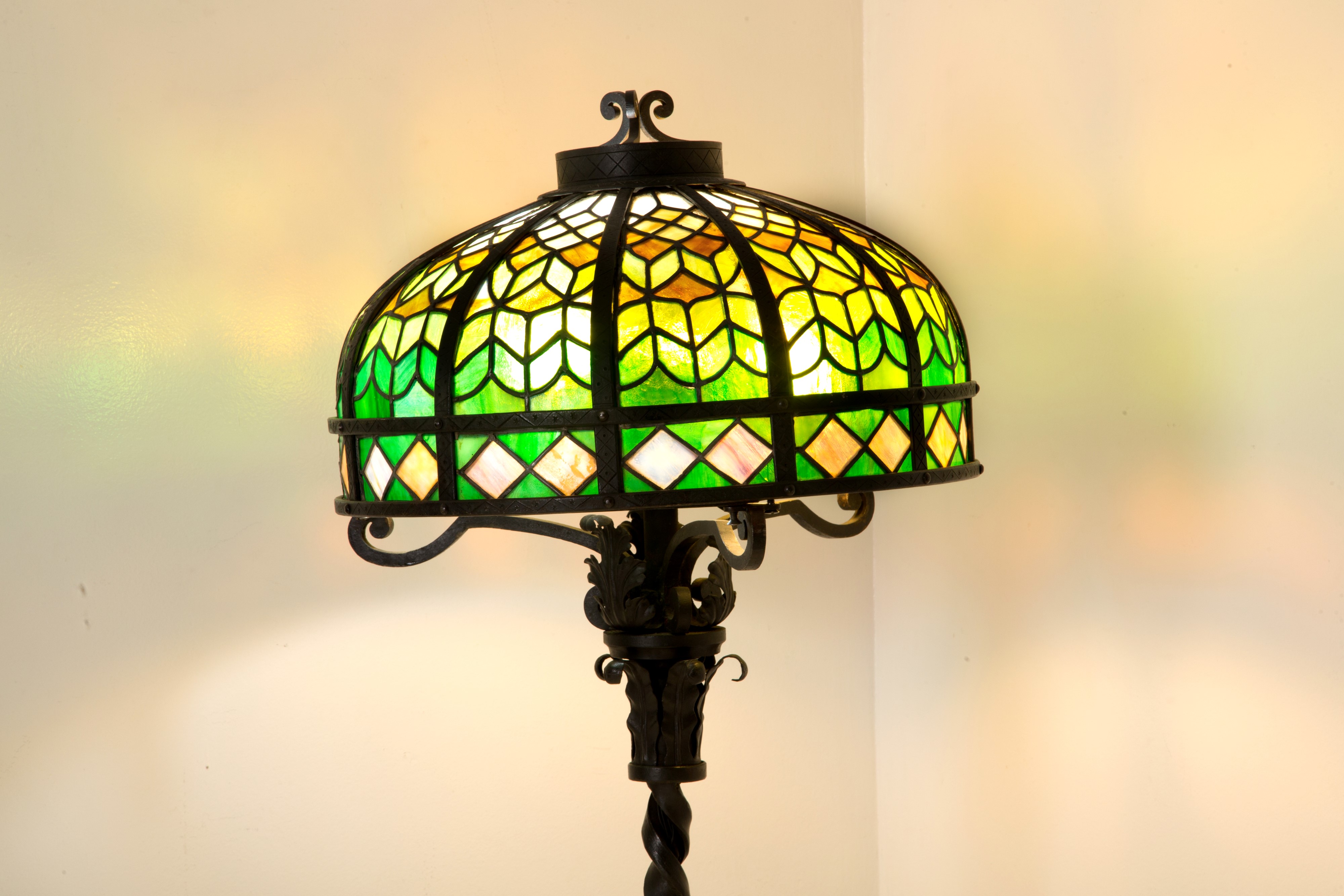 Lampada da Terra in Ferro Battuto