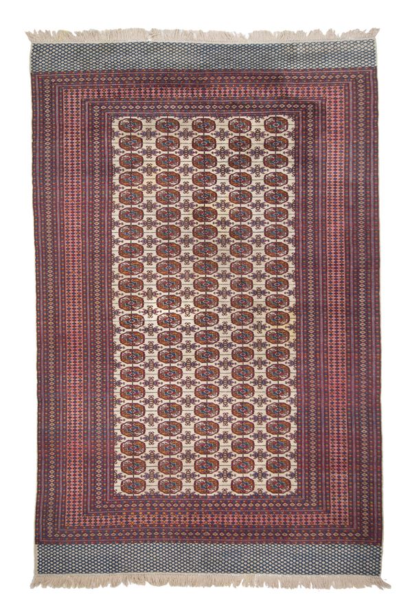 Kashmir carpet. Pakistan
