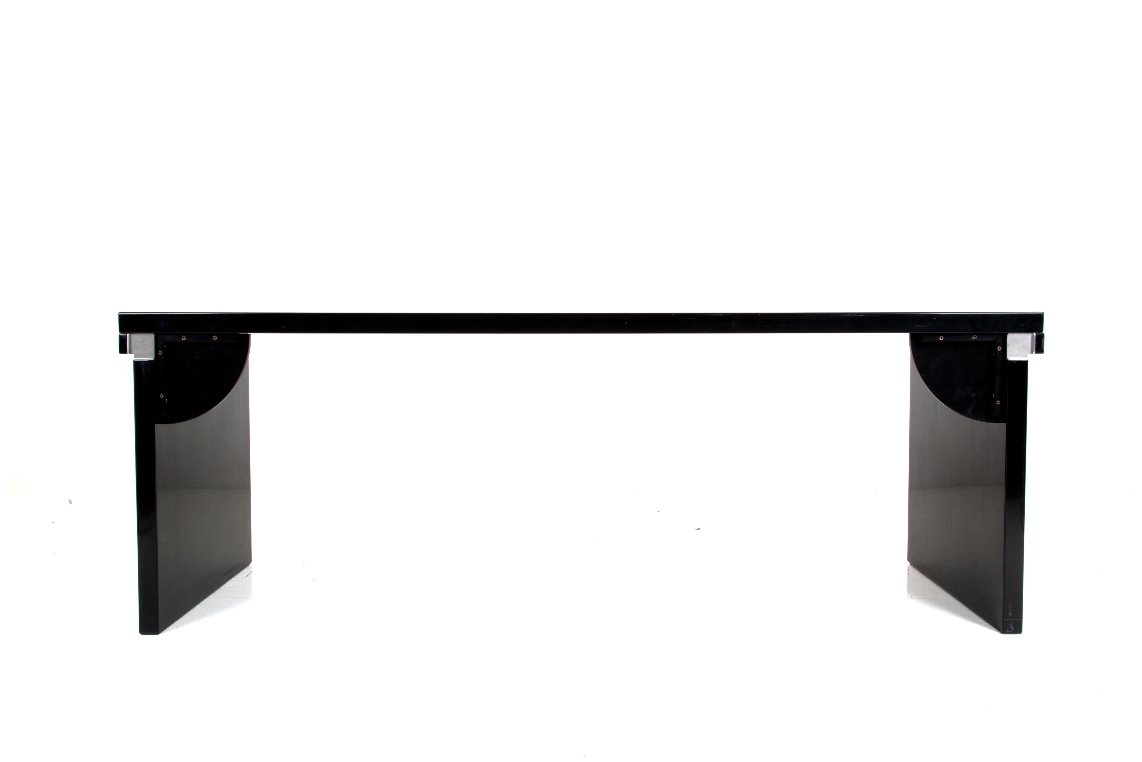 Carlo Scarpa - Tavolo in Legno Laccato Nero