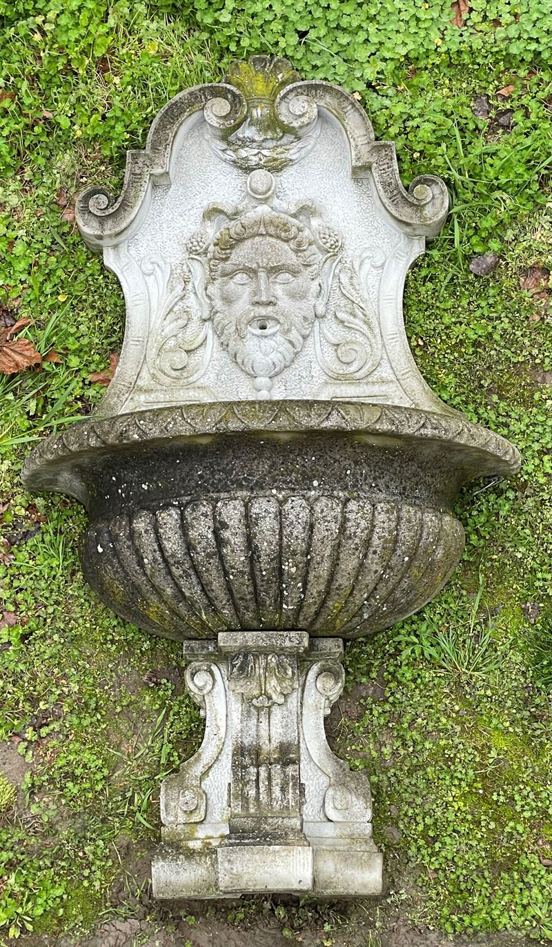 Fontana da Parete
