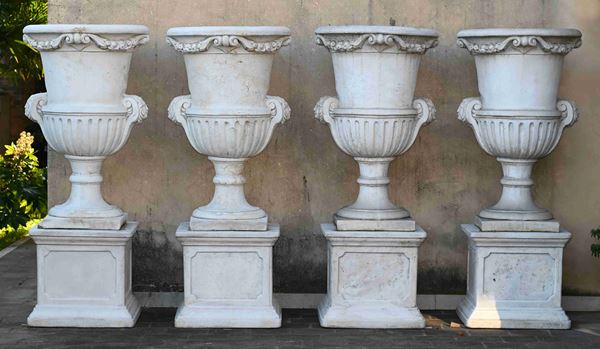 Four vases  - Auction MILANO DECOR - Antiques, Fine Art, Carpets & Design Auction (n. 97) - Viscontea Casa d'Aste